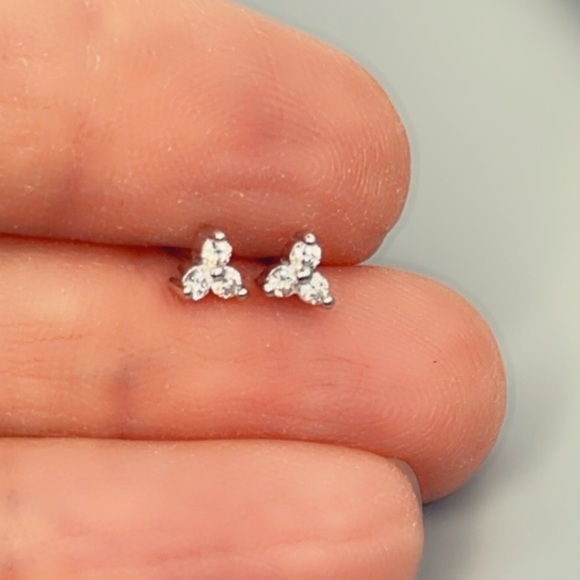 Sterling Silver Rhodium Finish Diamond Flower Ear Studs - Picture 5 of 12